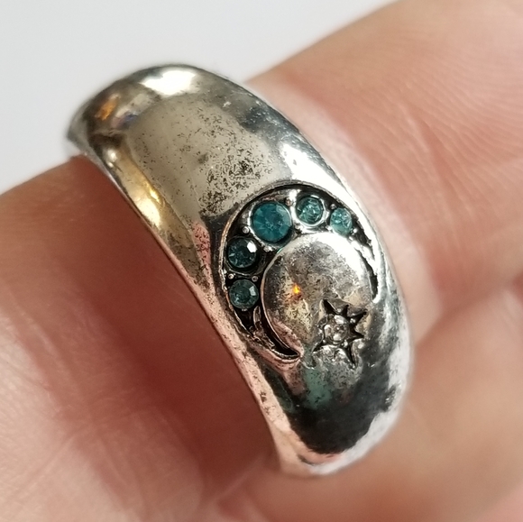 Relisted Mystical moon ring - crescent and star antiqued silver tone blue size 7 - Picture 9 of 13